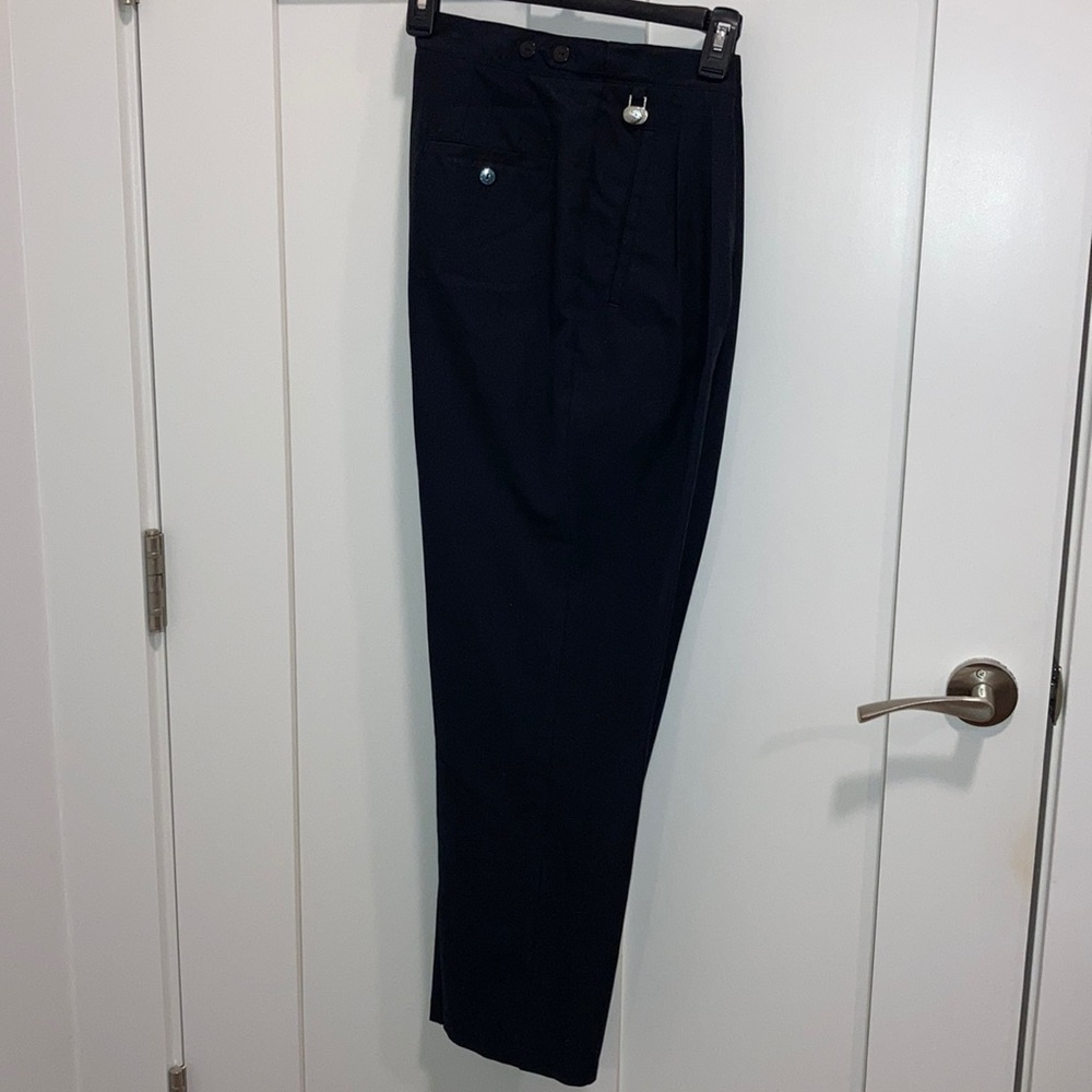 Women’s petite black golf pants.